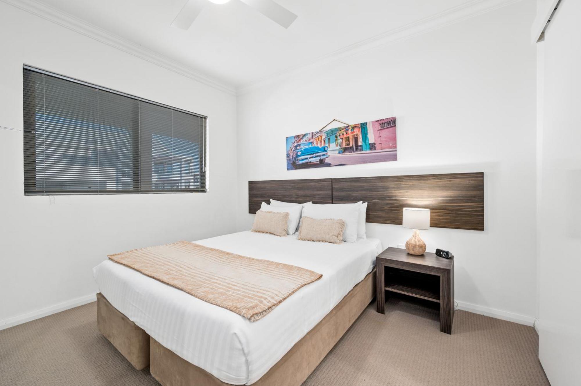Dolphin Quay Apartments Mandurah Exterior photo